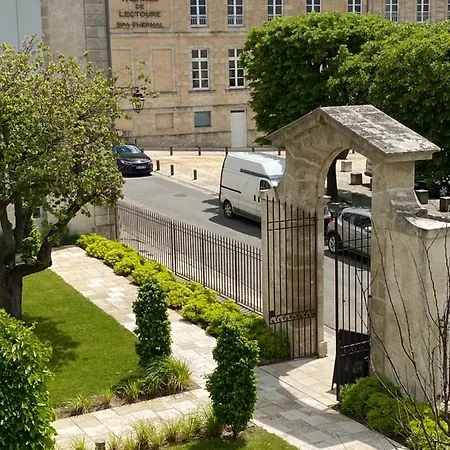 College Des Doctrinaires, Hotel, Et Отель 4*