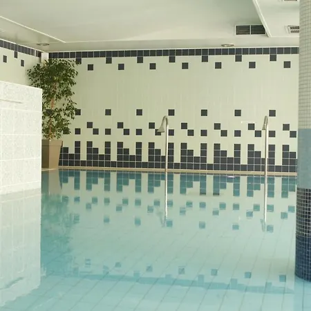 فندق College Des Doctrinaires, Hotel, Et ليكتور