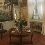 College Des Doctrinaires, Hotel, Et 호텔 렉투르