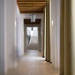 College Des Doctrinaires, Hotel, Et