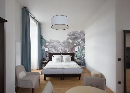 Hotel College Des Doctrinaires