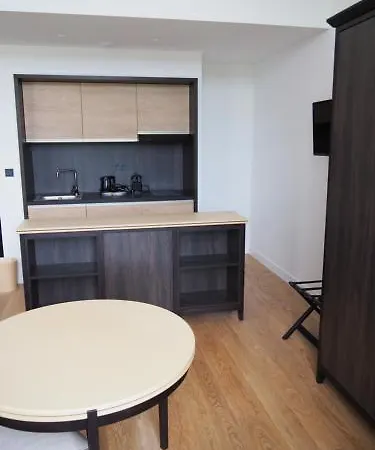 College Des Doctrinaires, Hotel, Et Lectoure