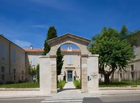 College Des Doctrinaires, Hotel, Et