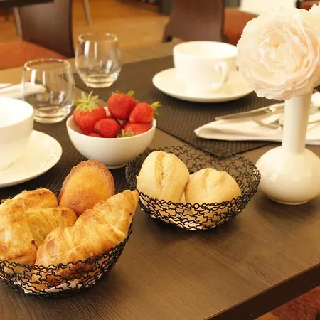 Hotel College Des Doctrinaires, BW Premier Collection ホテル