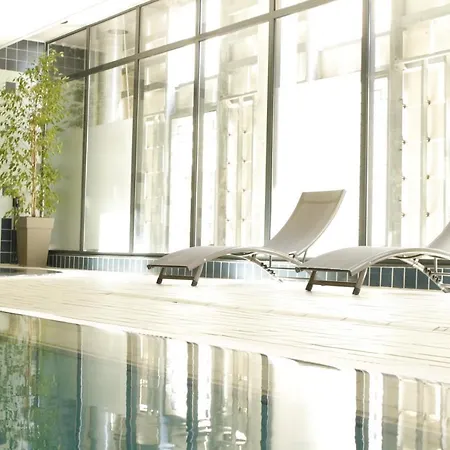 College Des Doctrinaires, Hotel, Et 4*