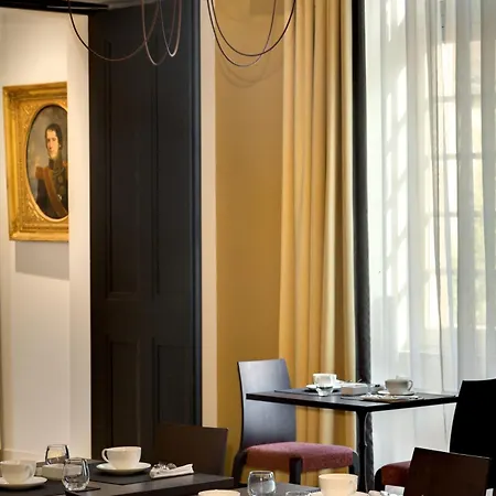 ホテル Hotel College Des Doctrinaires, BW Premier Collection