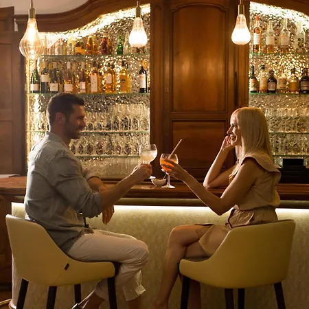 Otel College Des Doctrinaires, Hotel, Et Lectoure