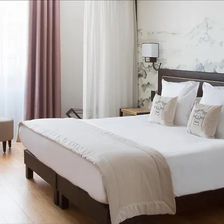 Hotel College Des Doctrinaires, BW Premier Collection ホテル 4*