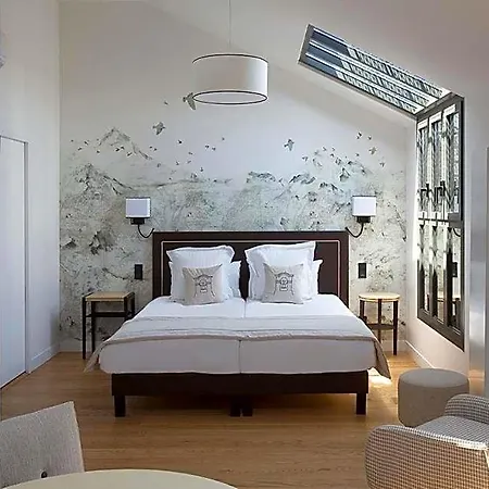 College Des Doctrinaires, Bw Premier Collection Hotell 4*