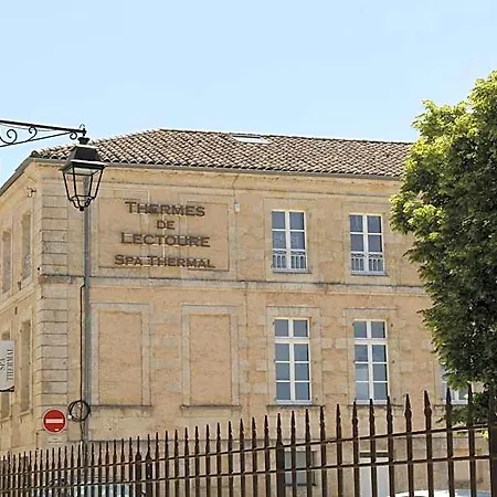 Hotell College Des Doctrinaires, Bw Premier Collection 4*