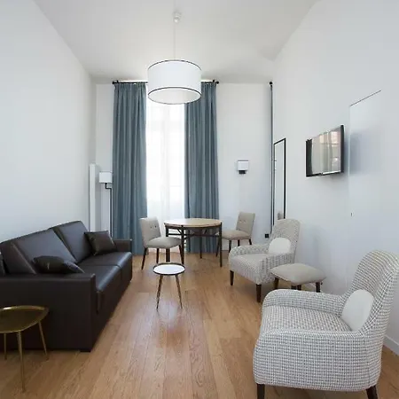 College Des Doctrinaires Hotel
