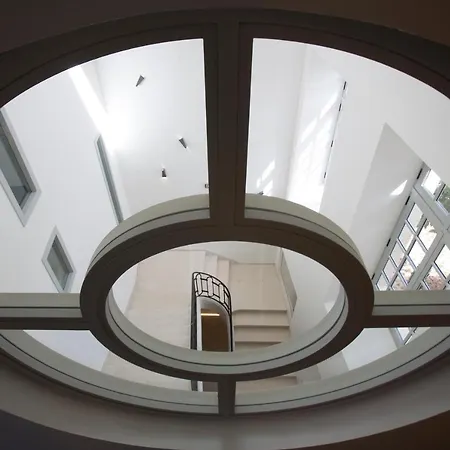 Hotel College Des Doctrinaires