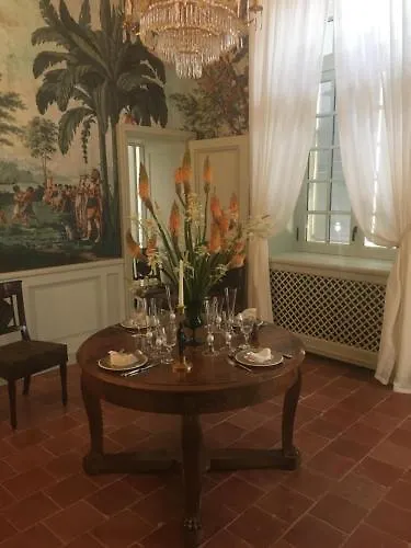 College Des Doctrinaires, Hotel, Et Hotel Lectoure