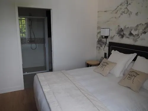 College Des Doctrinaires, Hotel, Et