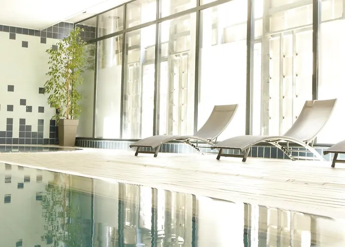 College Des Doctrinaires, Hotel, Et 4*