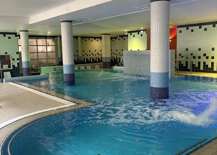 College Des Doctrinaires, Hotel, Et 4*