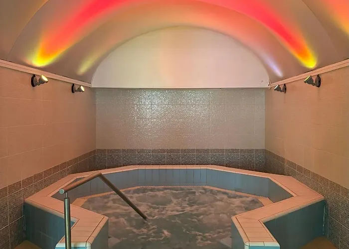 College Des Doctrinaires, Hotel, Et 酒店 4*