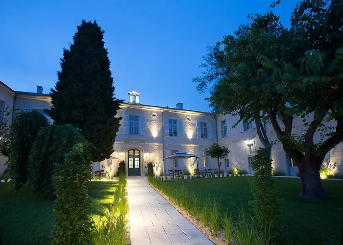 College Des Doctrinaires, Hotel, Et 雷克图尔